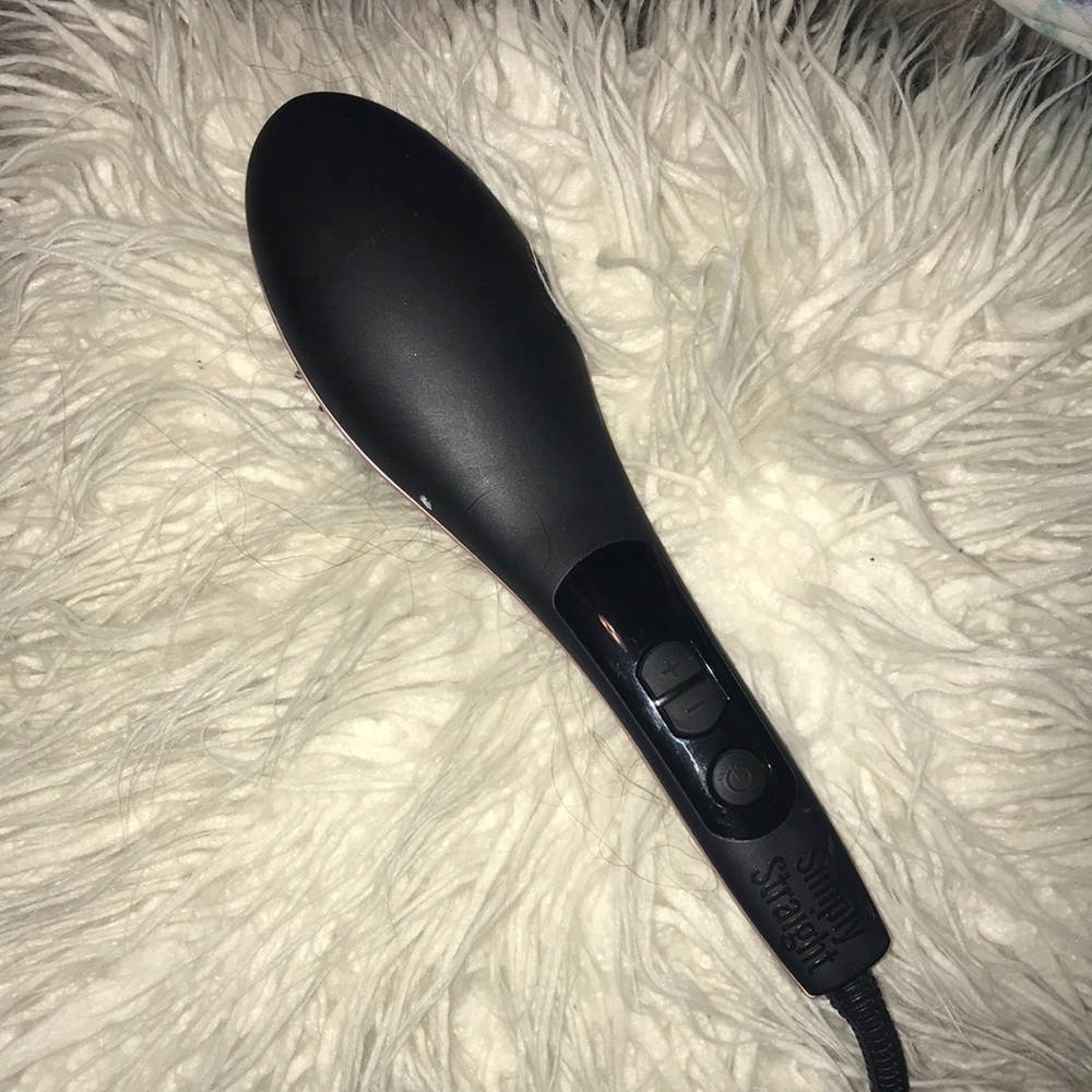 Simply straight brush